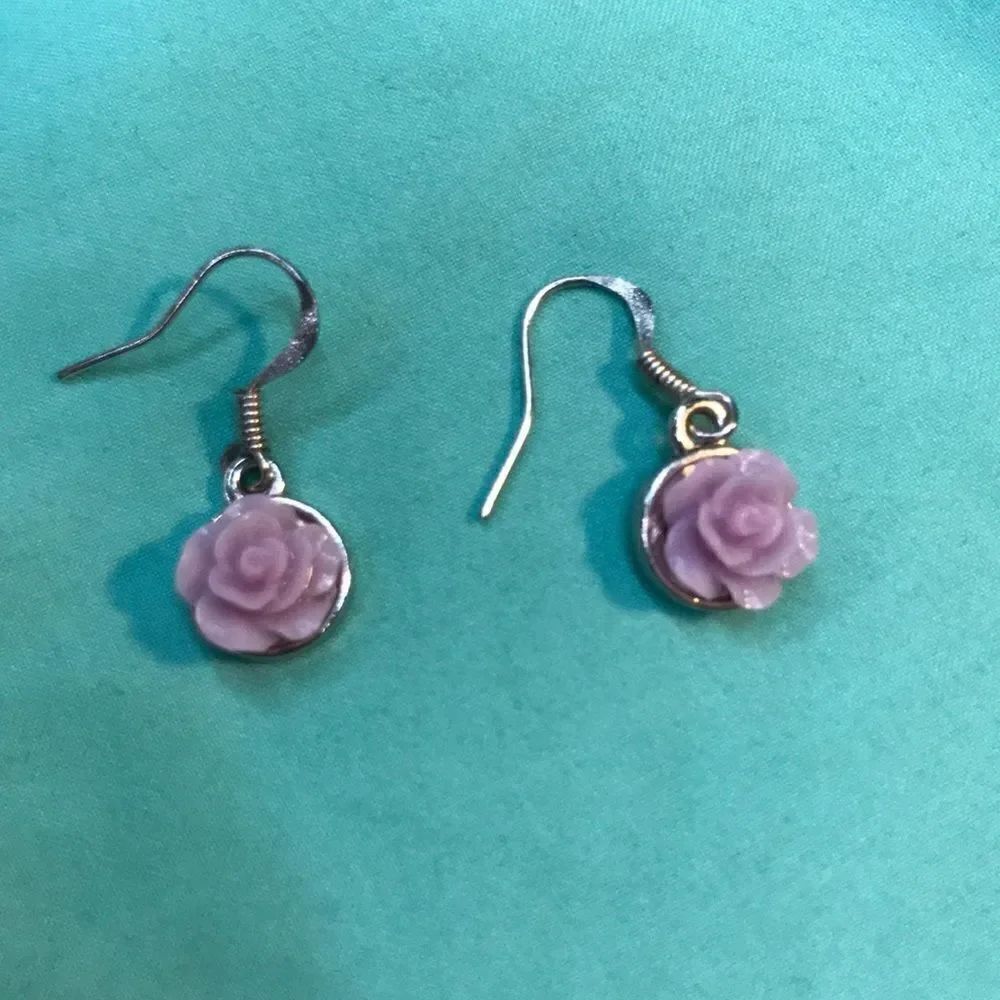 🔹Lavender Rose Earrings